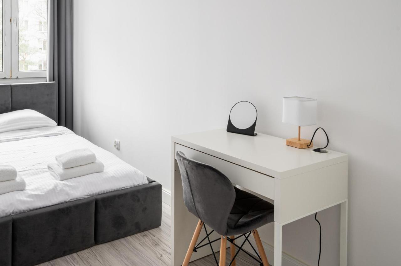 Wierzbno Modern Апартаменти